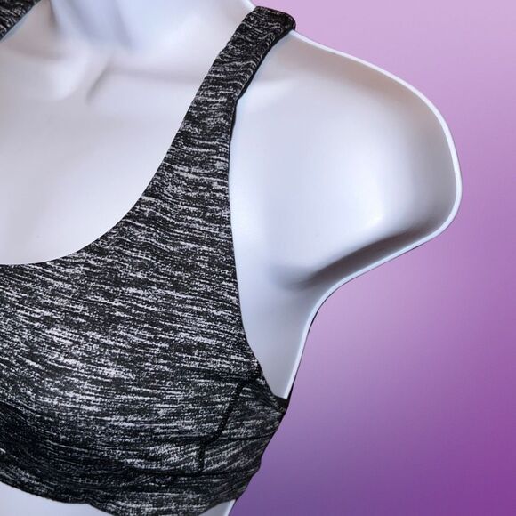 Victoria’s Secret Victoria Sport Heatherd Gray CrossBack Sports Bra Size Small - Picture 3 of 5